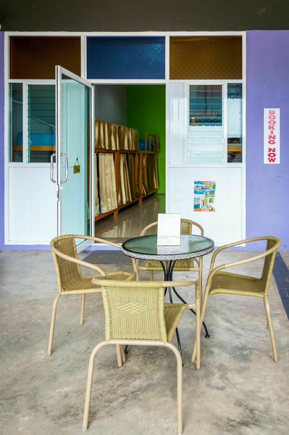 Railway Hostel (Adults Only) تشمبتون المظهر الخارجي الصورة
